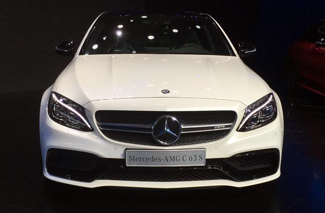 奔驰全新C63 AMG两款车型上市 售99.8万起