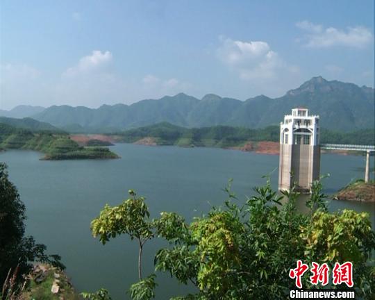 d02788e9b72b14caad535c.jpg