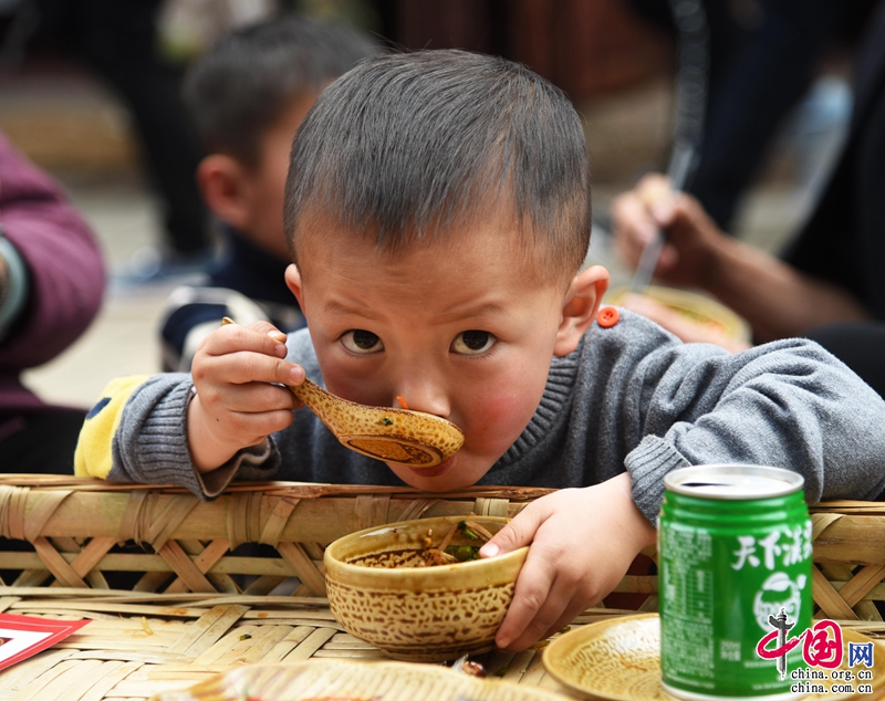 赏南诏风情品美食小吃 云南巍山b体育举办第八届小吃节(图5)