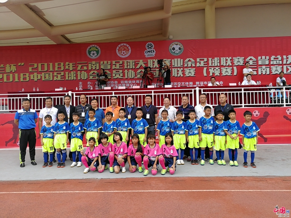 云南各州市业余足球代表队齐聚普洱赛足球