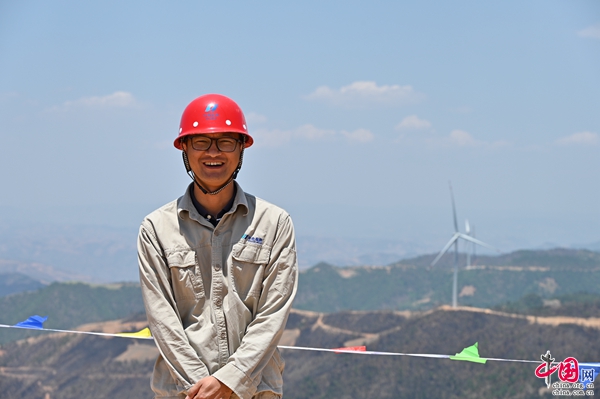 半岛体育app刘鹏洪：风电建设的“攀登者” 绿色能源的“创造者”(图3)