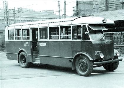1924年的英商电车　/除署名外本版图片均由上海市档案馆供图