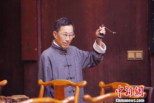 《一年级》老师用戒尺打学童引争议被指严重倒退