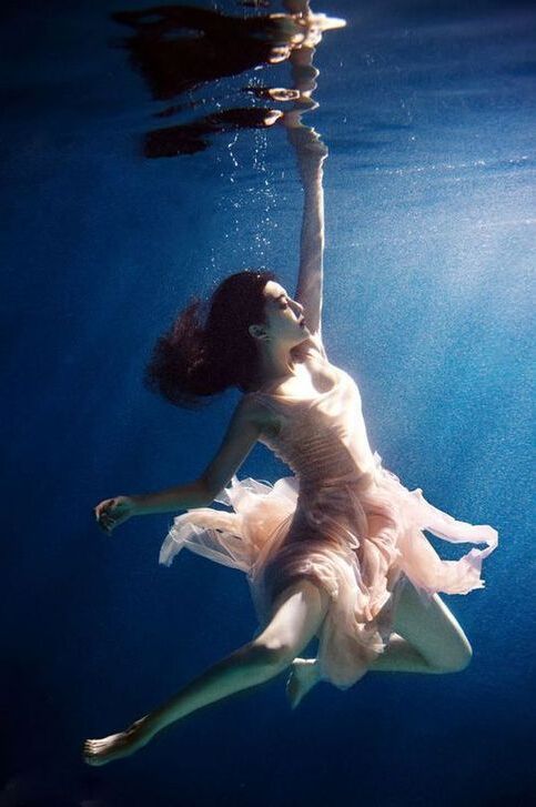 水下写真最性感撩人的十大演技派女星