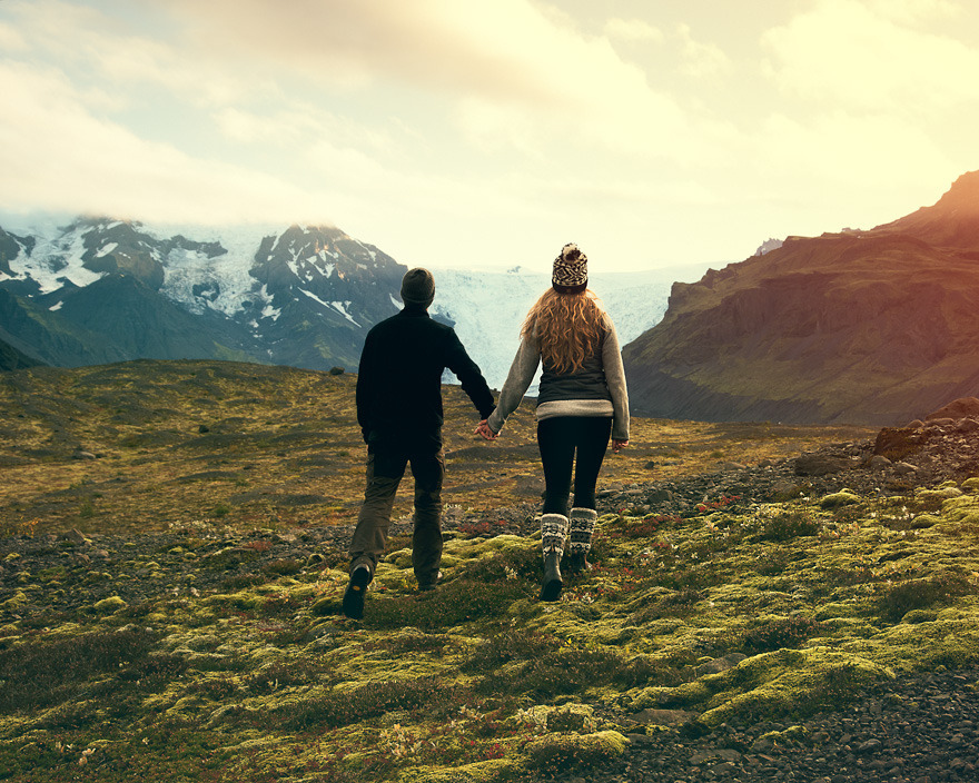 手牵手直到世界的尽头 冰岛之旅拍浪漫情侣照