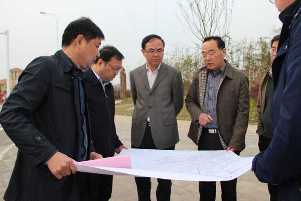 毕小彬到六安经济技术开发区调研基础设施建设
