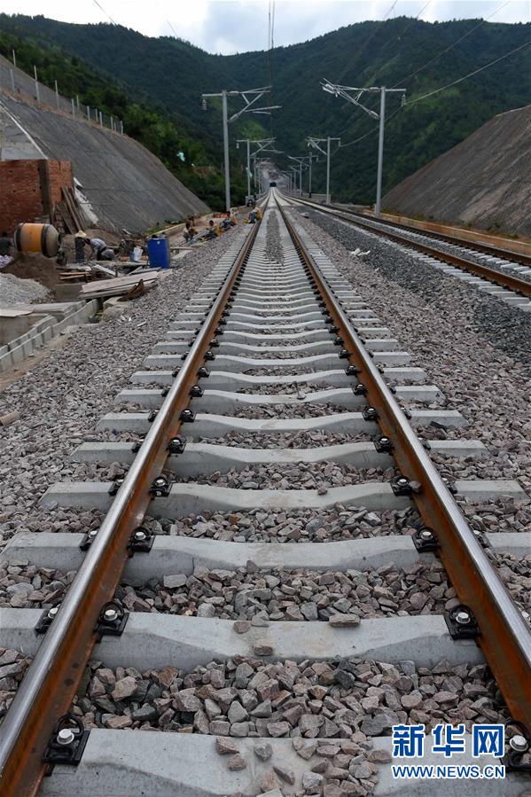 云桂铁路建设提速 年底达到开通条件