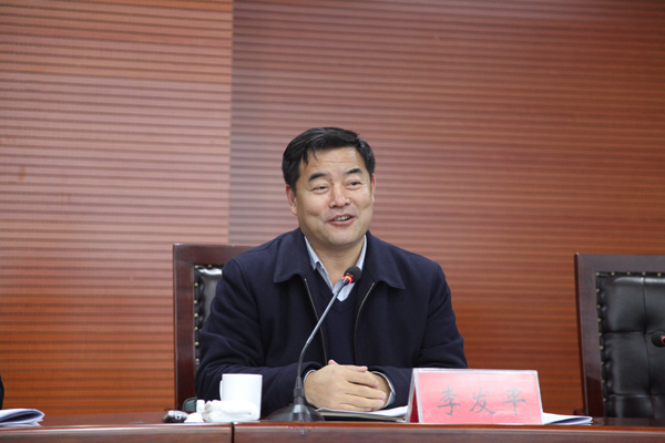 撸起袖子加油干 形成可复制可推广的“神农架经验” 撸起袖子加油干 形成可复制可推广的“神农架经验”