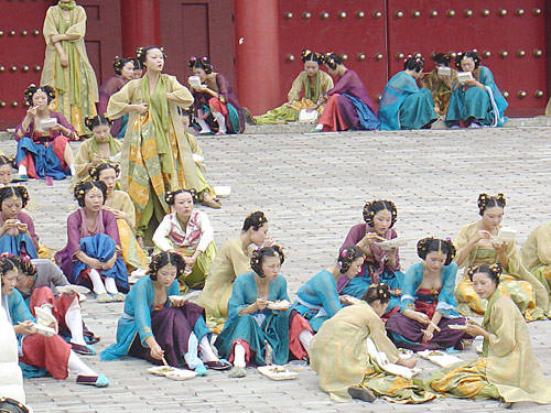 古代宫女怎打发寂寞