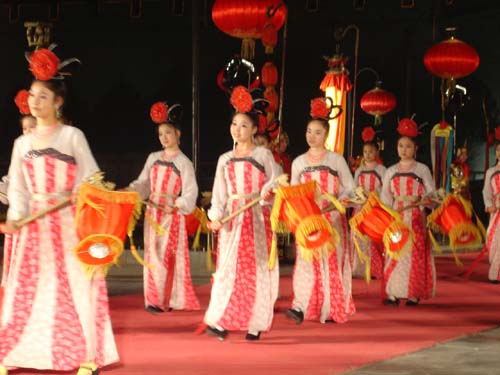 古代宫女怎打发寂寞