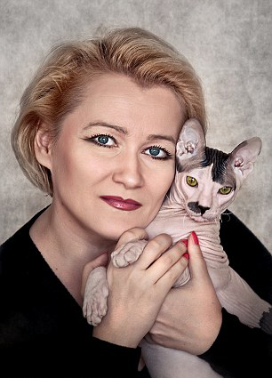 俄罗斯猫咪长相希特勒相似 性格霸道