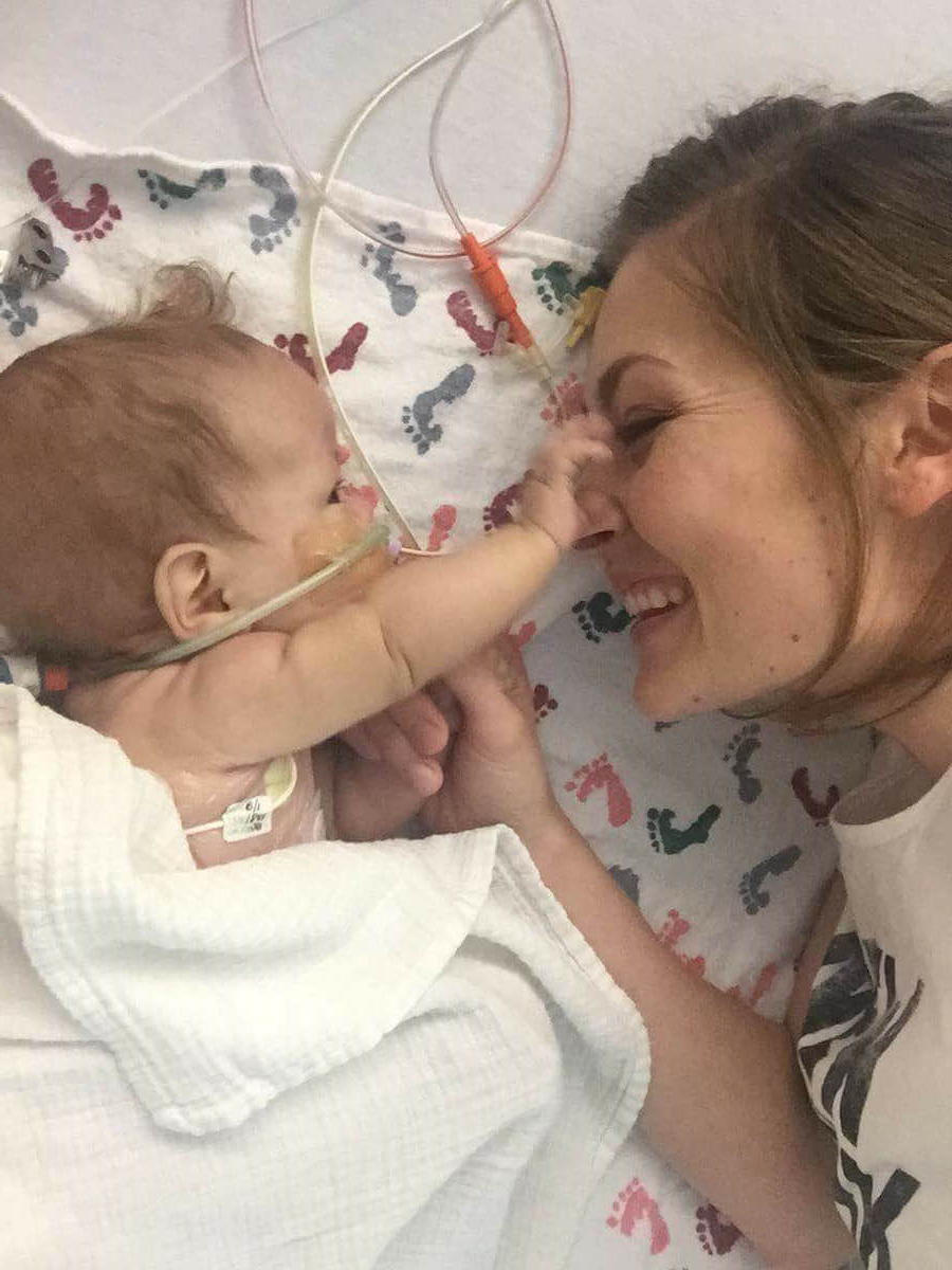 10个月大儿子夭折 她向儿童医院捐半吨母乳