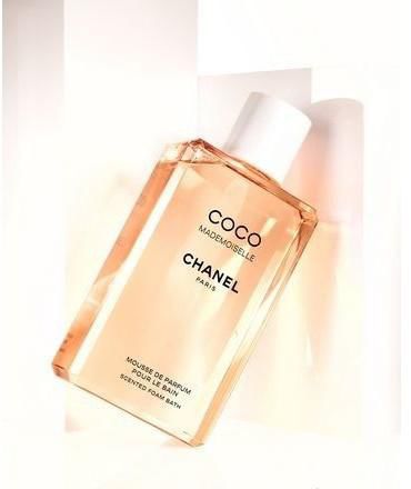 纵情无尽芬芳,追寻可可小姐的摩登爱情