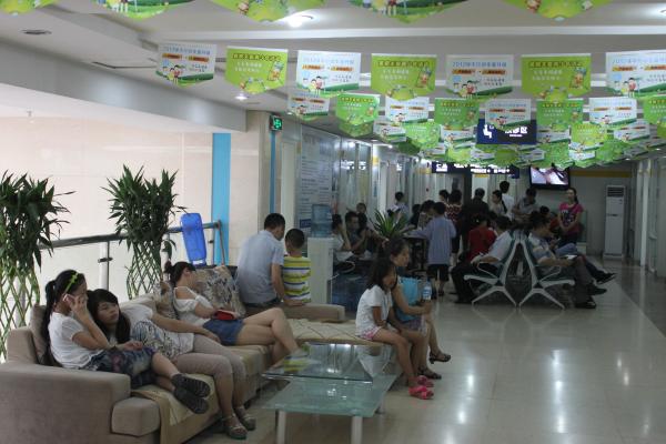 济南市排名最好耳鼻喉医院 仁品专科开启绿伞