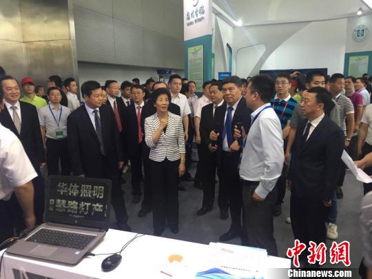 首届中国高校科技成果交易会在广东惠州举行