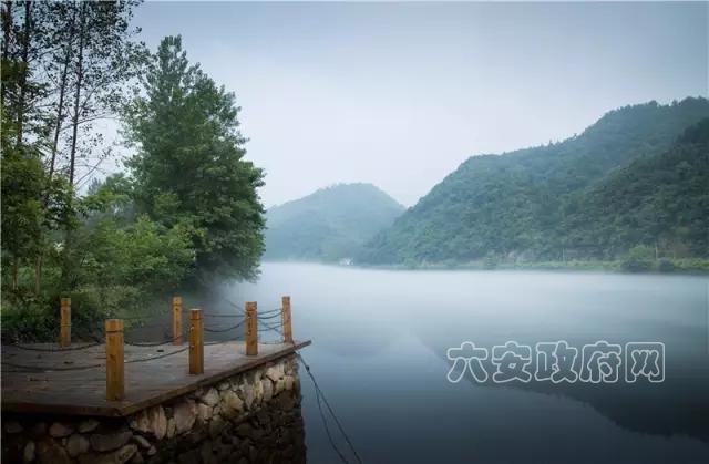 响洪甸水库景区:水净清如许,山碧待君来!